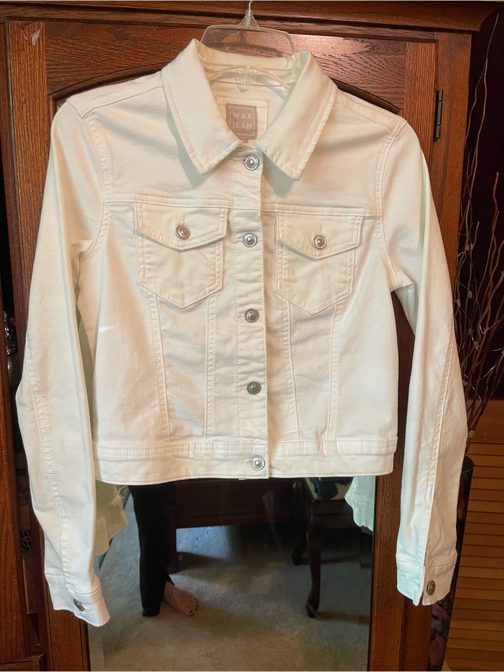 Wax Jean White Women's Denim Jacket - Crisp Button-Front